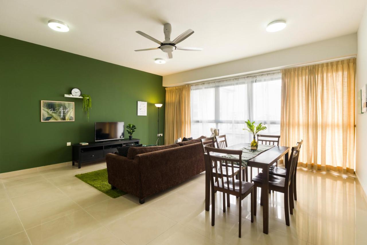 Pj8 Service Suites By Airhost Petaling Jaya Exteriér fotografie