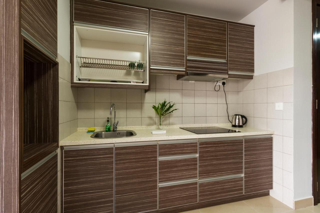 Pj8 Service Suites By Airhost Petaling Jaya Exteriér fotografie