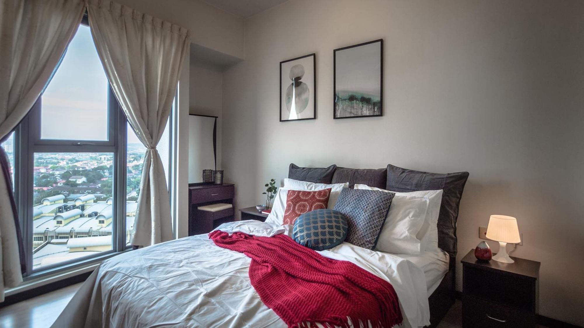 Pj8 Service Suites By Airhost Petaling Jaya Exteriér fotografie