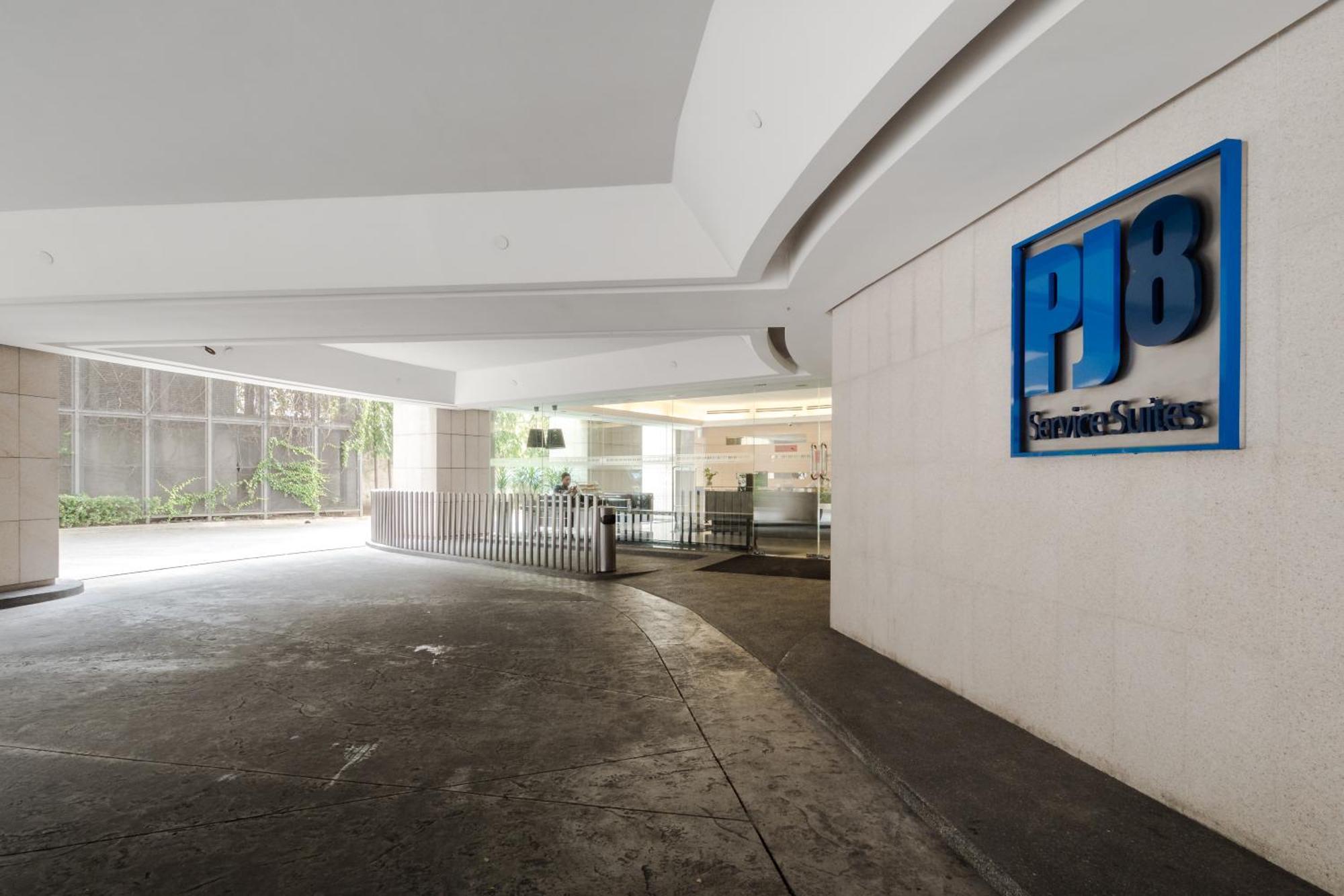 Pj8 Service Suites By Airhost Petaling Jaya Exteriér fotografie